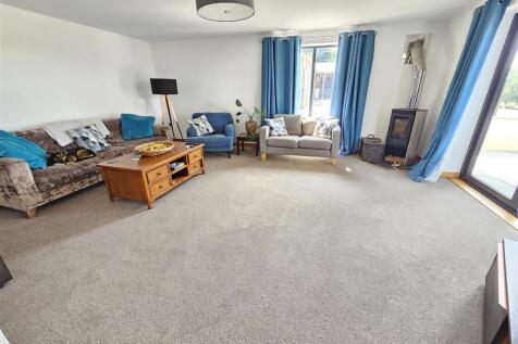 Sitting Room 1.jpg