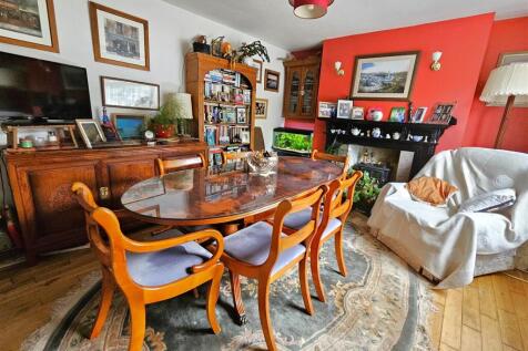 Dining Room 2.jpg