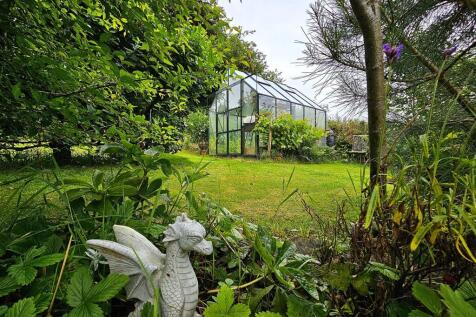 Green house 2.jpg