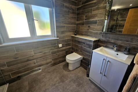 Ensuite.jpg