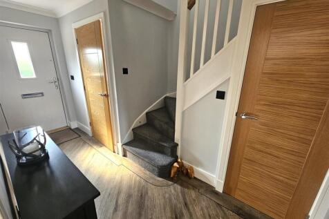 Hall.jpg