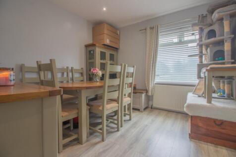 DiningRoom