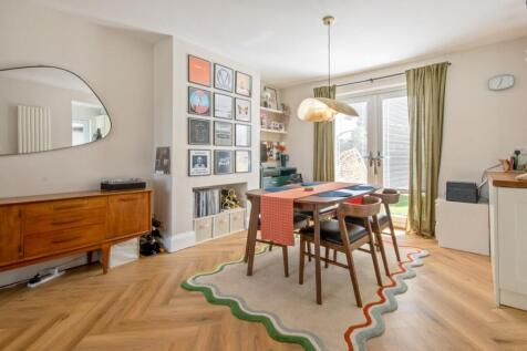 DiningRoom-1