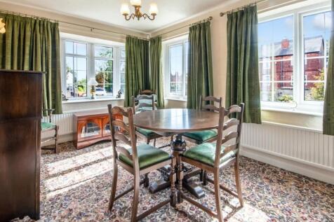 DiningRoom1