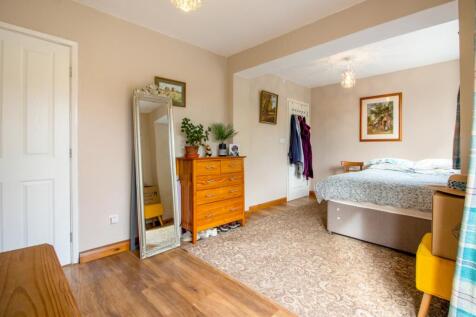 Bedroom1_-3