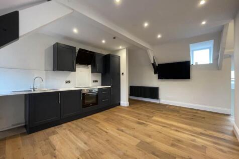 Lounge Kitchen 1