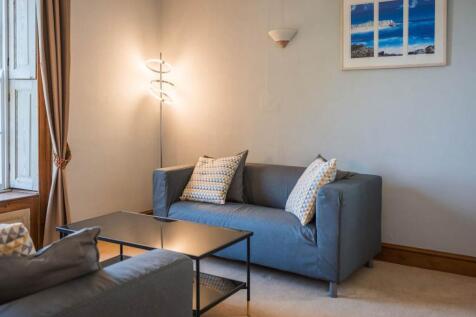 Lounge 2