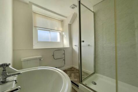 Shower Room 1