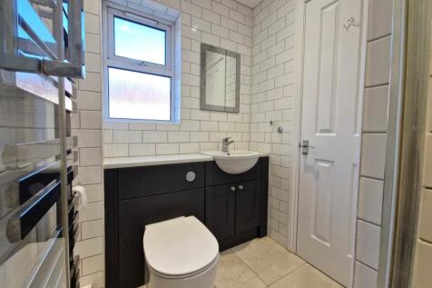 ensuite 2 