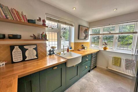 Kitchen 2 
