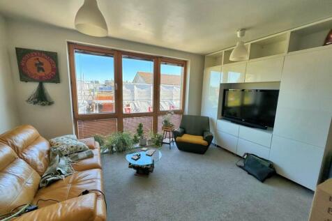 Lounge 2