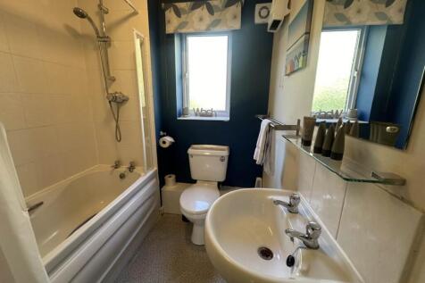 Bathroom at 71
