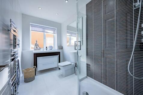 Family Shower Room