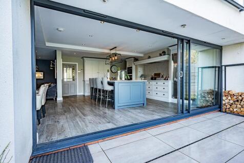 Sliding doors