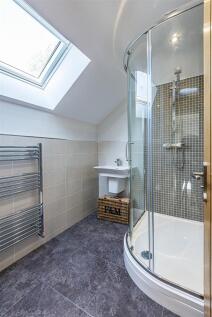 En suite 6
