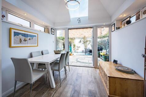 Garden room
