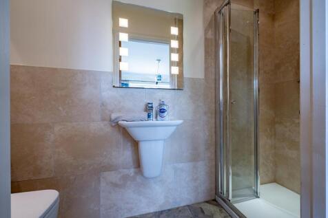 En-Suite 2