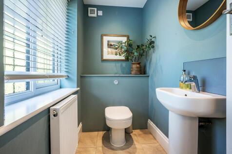 Ground Floor Cloakroom.jpg