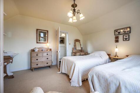 Bedroom 5 - Top Floor