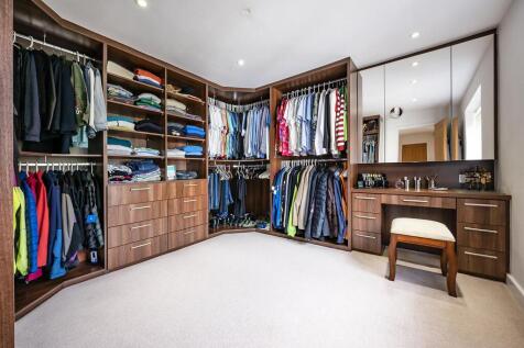 Bedroom 3/Dressing Room
