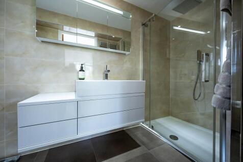 Ensuite 2