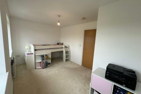 BEDROOM 2 FRONT