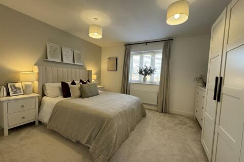 Bedroom 1.jpeg