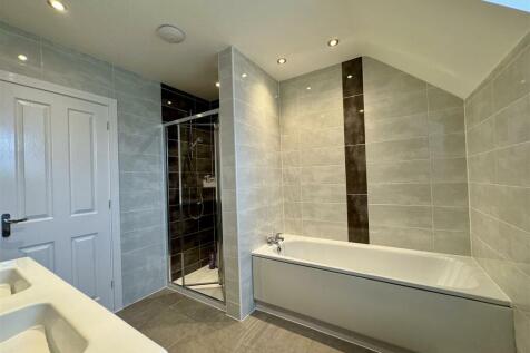 En-suite 1
