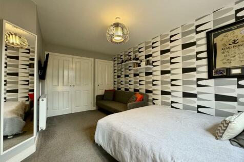 BEDROOM 2 (2)