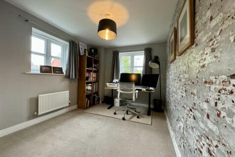 BEDROOM 3