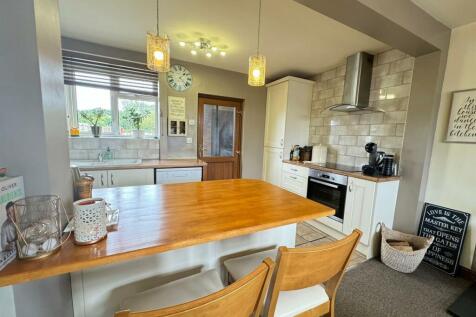 BREAKFAST BAR