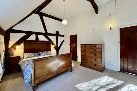 PRINCIPAL BEDROOM 1