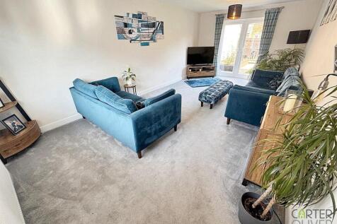 LOUNGE A.jpg