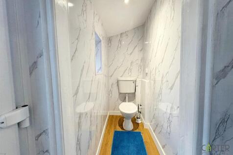 SIDE LOBBY / STORAGE CUPBOARD / WC