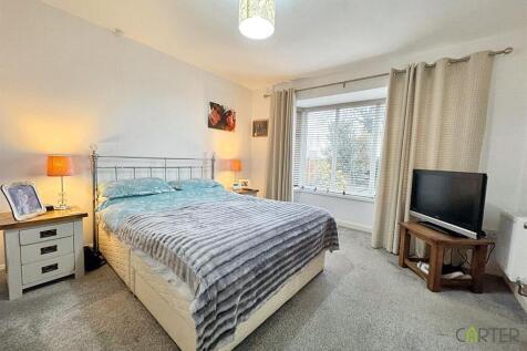 BEDROOM 1 (FRONT)