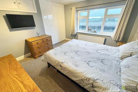 BEDROOM 1 B.jpg