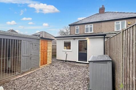 REAR OF BOTTOM OF GARDEN.jpg