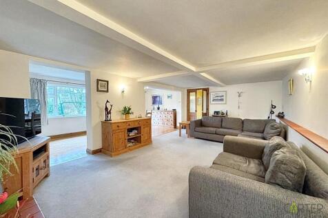 Reception Room 1 (Lounge / dining)