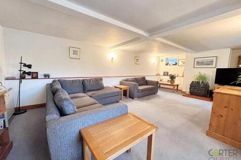 Reception Room 1 (Lounge / dining)
