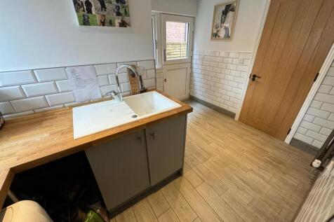 UTILITY / BOOT ROOM