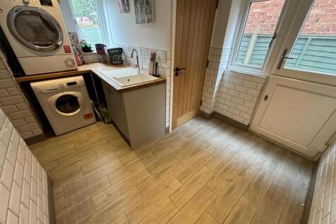 UTILITY ROOM / BOOT ROOM