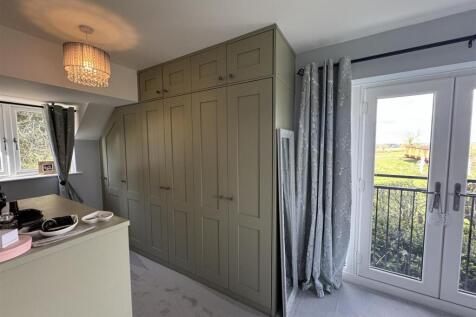 DRESSING AREA