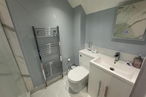 PRINCIPAL ENSUITE