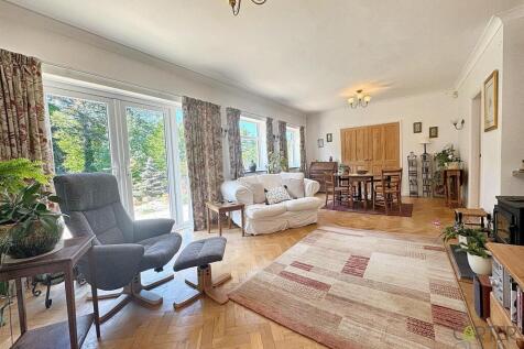 Reception 1/Lounge/Dining Room
