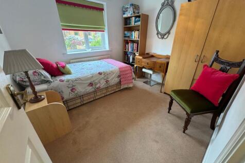 Bedroom 2 - Rear