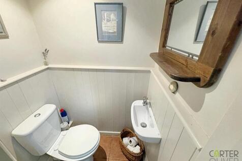 GROUND FLOOR WC