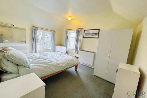 Bedroom 2 (1st Floor)