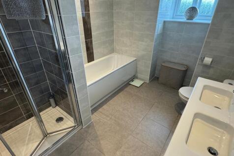 En-suite 1