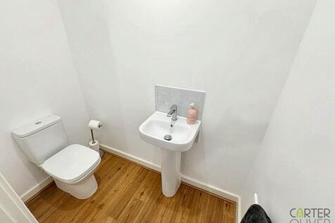 GROUND FLOOR WC