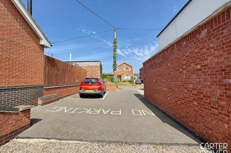 DRIVE TO ACCESS PARKING
